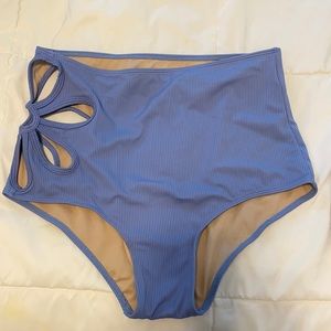 Kortni Jeane side cut out bottoms- size medium